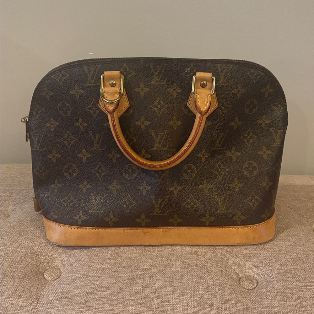 Alma PM Louis Vuitton bag